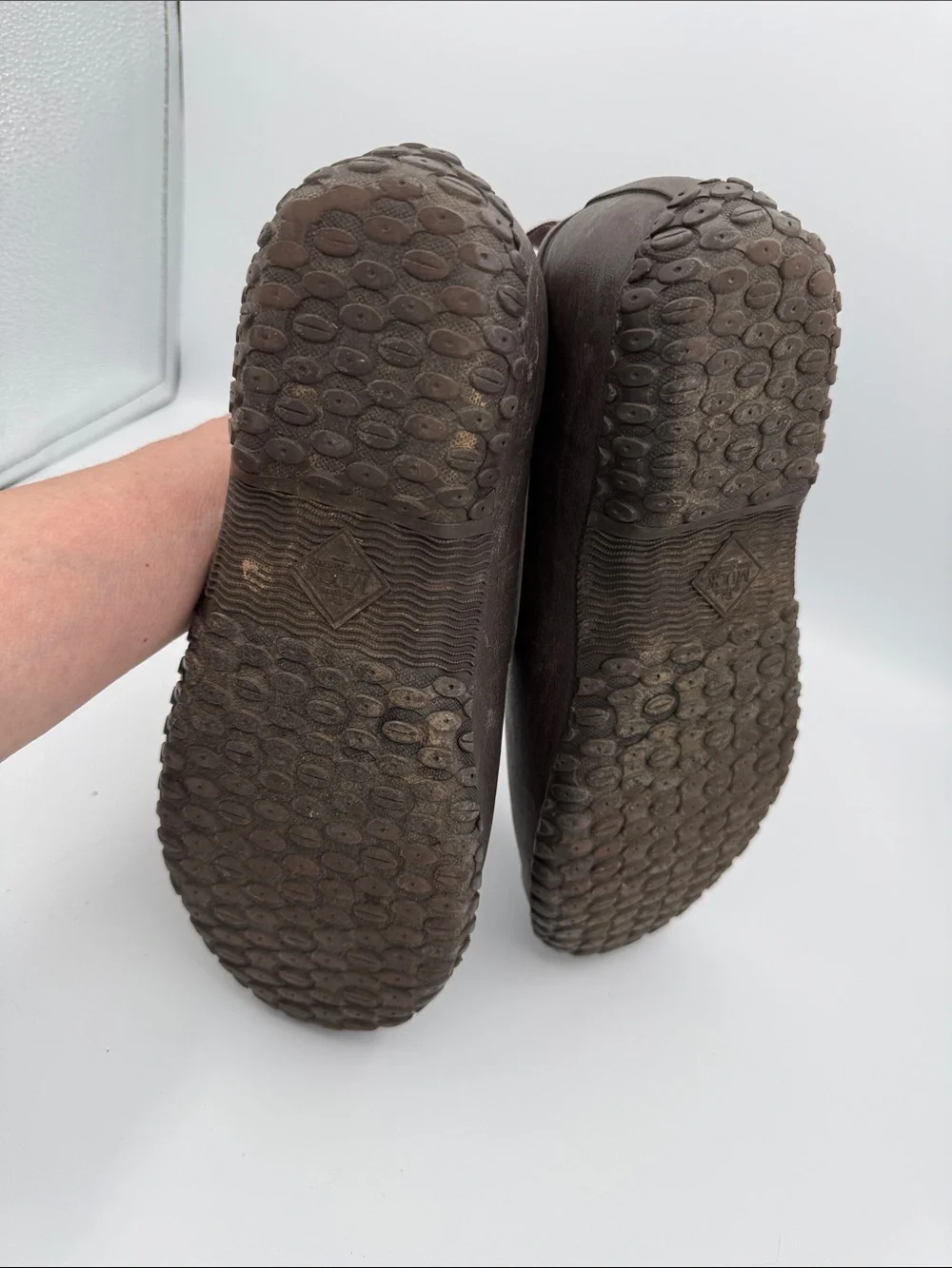 Women’s Brown Slip-On Muck Boot Company Shoe Size 9
